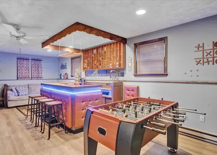 Mountain Holidays-Sleeps 18 Firepit Bar & Gameroom