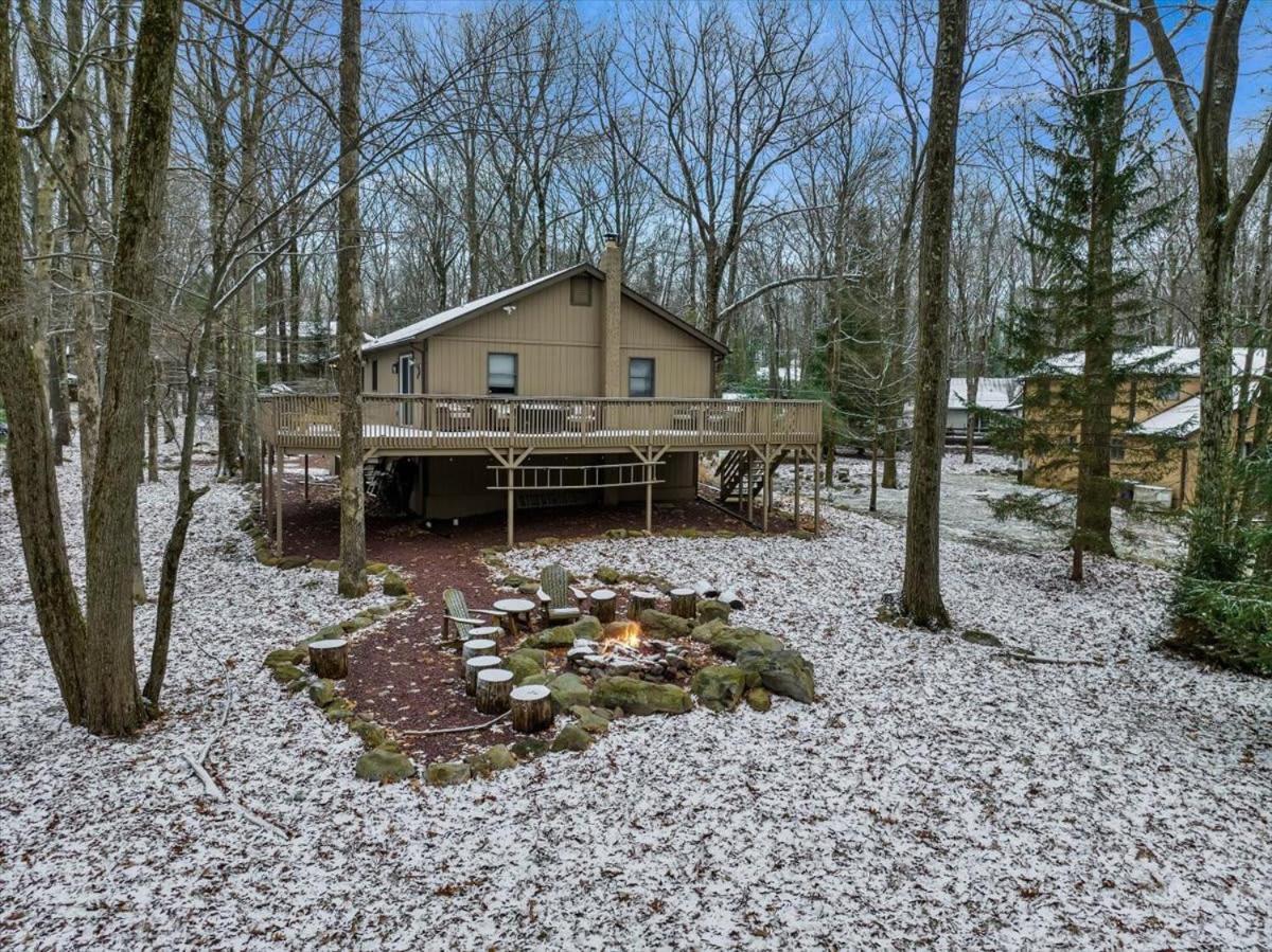 Mountain Holidays-sleeps 18 Firepit Bar & Gameroom *